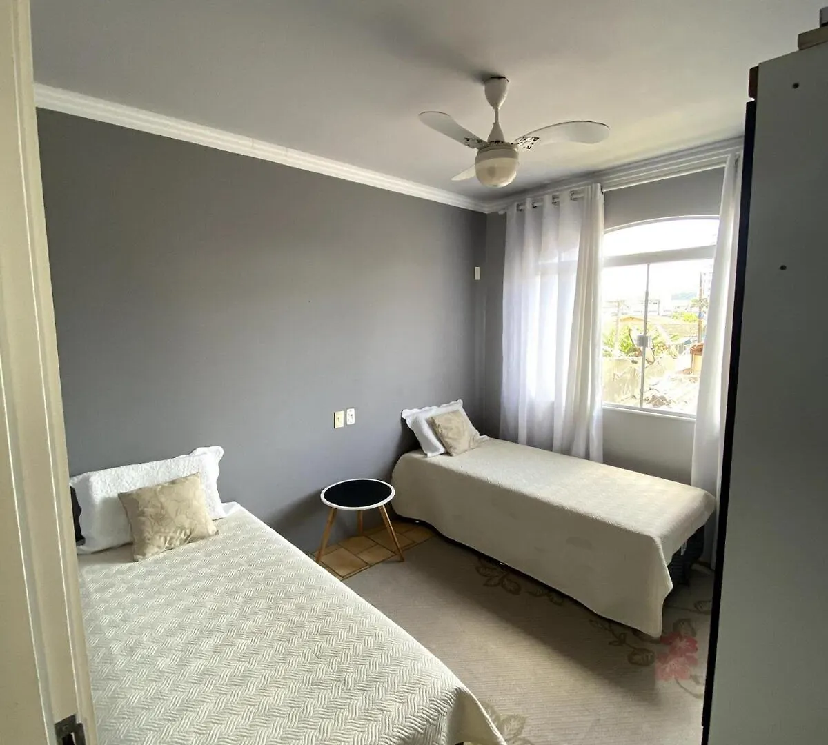 Casa Com Vista Para O Mar De 2 Andares Em Gravata Navegantes-Sc