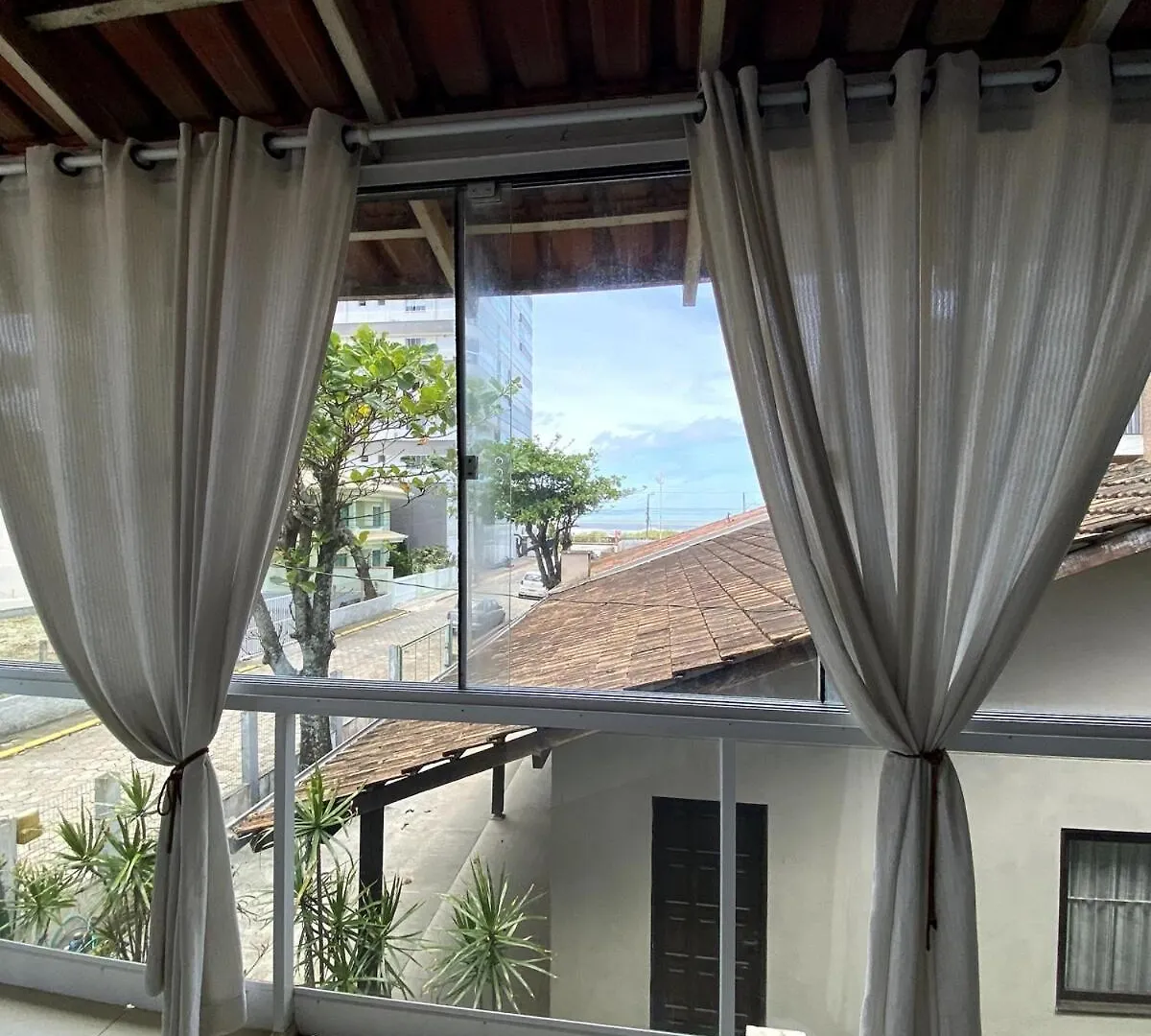 Casa Com Vista Para O Mar De 2 Andares Em Gravata Navegantes-Sc 0*, Navegantes Brazil